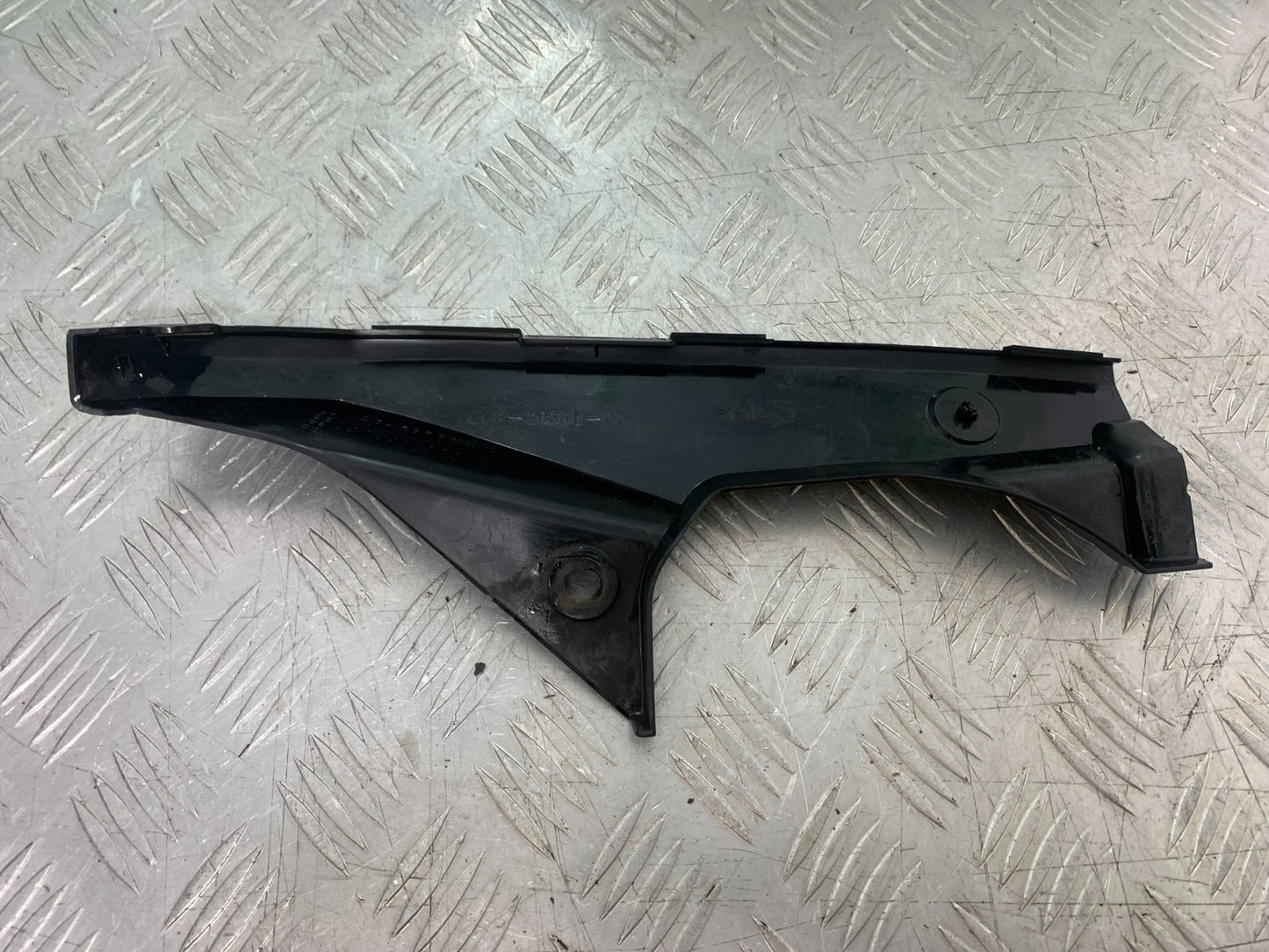 YAMAHA FZS600 FAZER 600 LEFT TOP FAIRING INFILL PANEL  YEAR 1998-2001 (CMB1267)