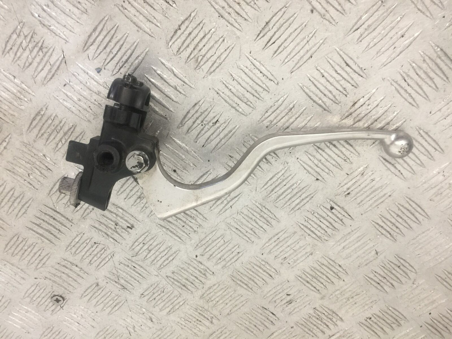 HONDA CRF1000 AFRICA TWIN CLUTCH LEVER AND BRACKET  YEAR 2019 (STOCK 858)