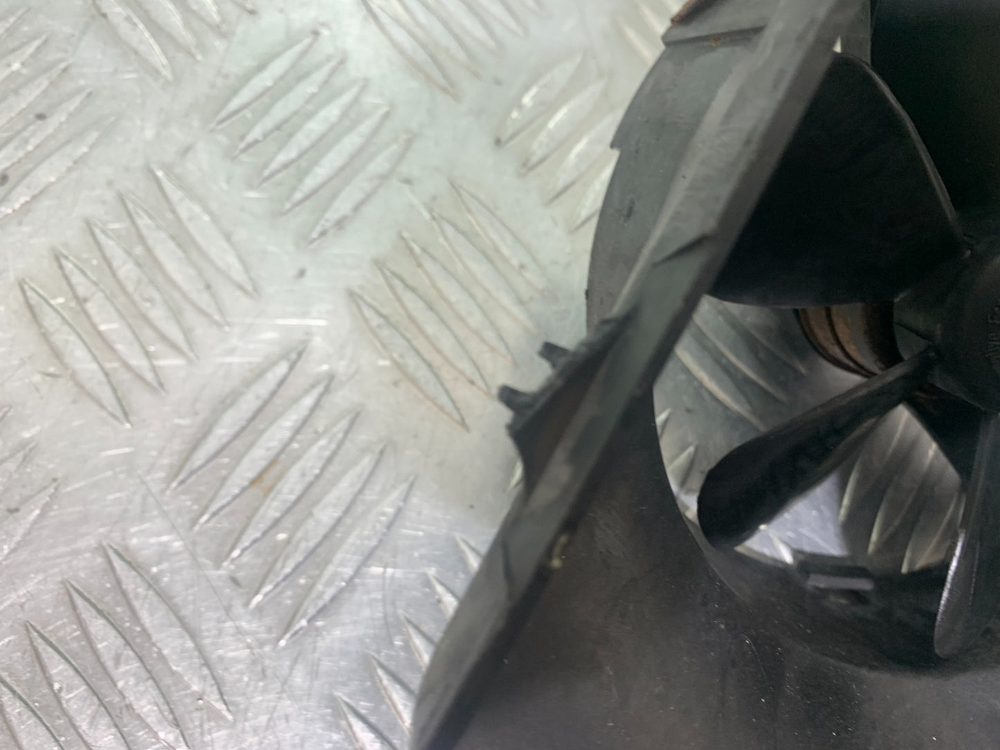 BMW K1200 K 1200 LT RADIATOR FAN   YEAR 1999-07 (CMB1138)