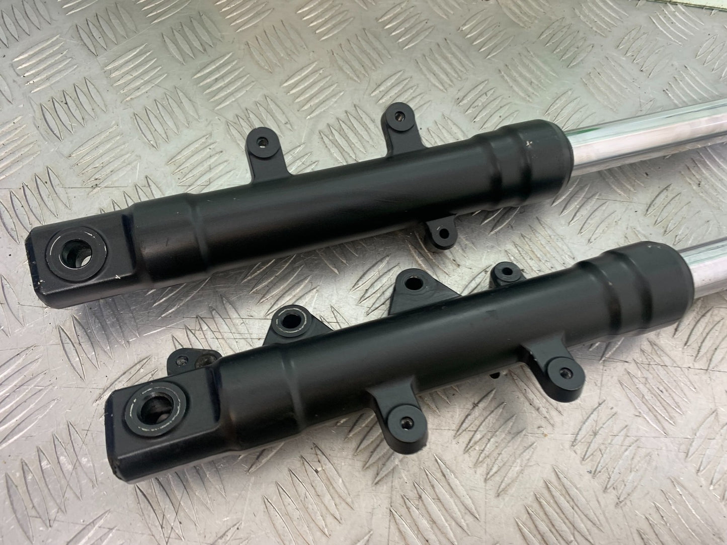 YAMAHA XMAX 300 FORKS  YEAR 2017-2020 (CMB1218)
