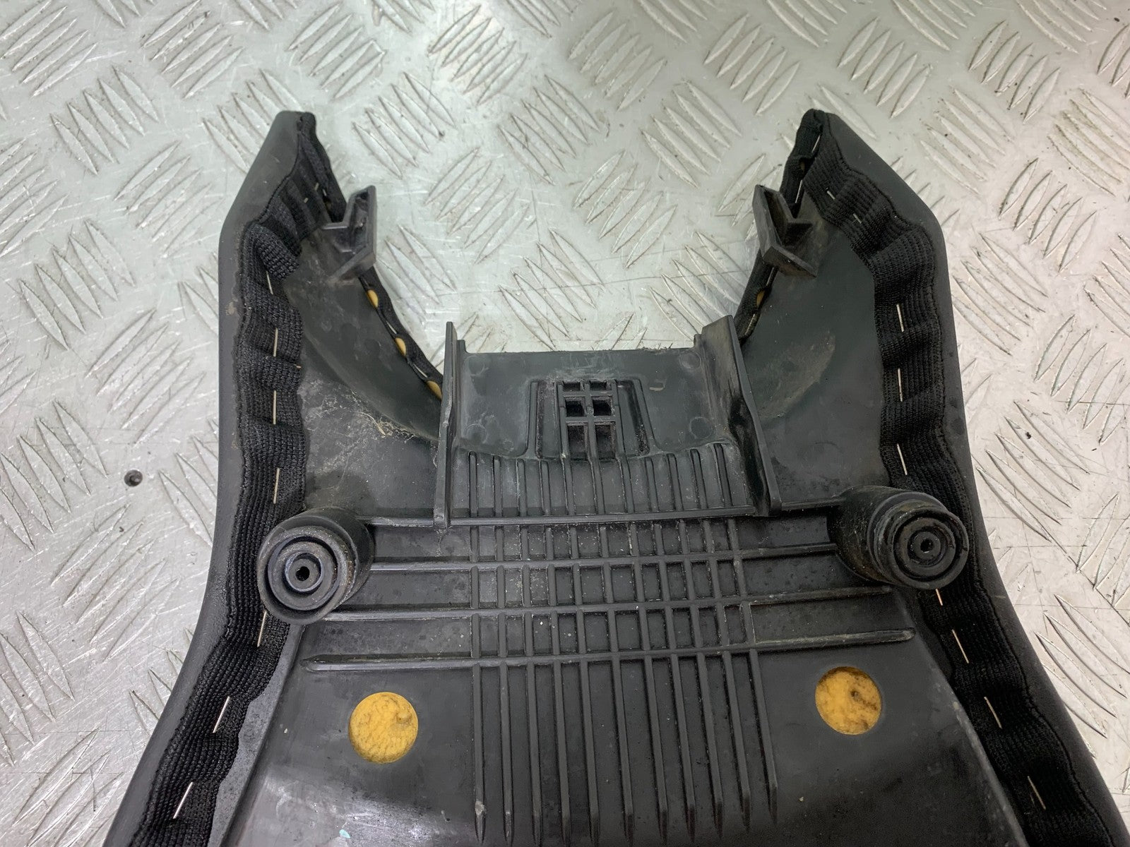 YAMAHA YZF-R125 YZF 125 FRONT SEAT YEAR 2019-2022 (CMB1263)