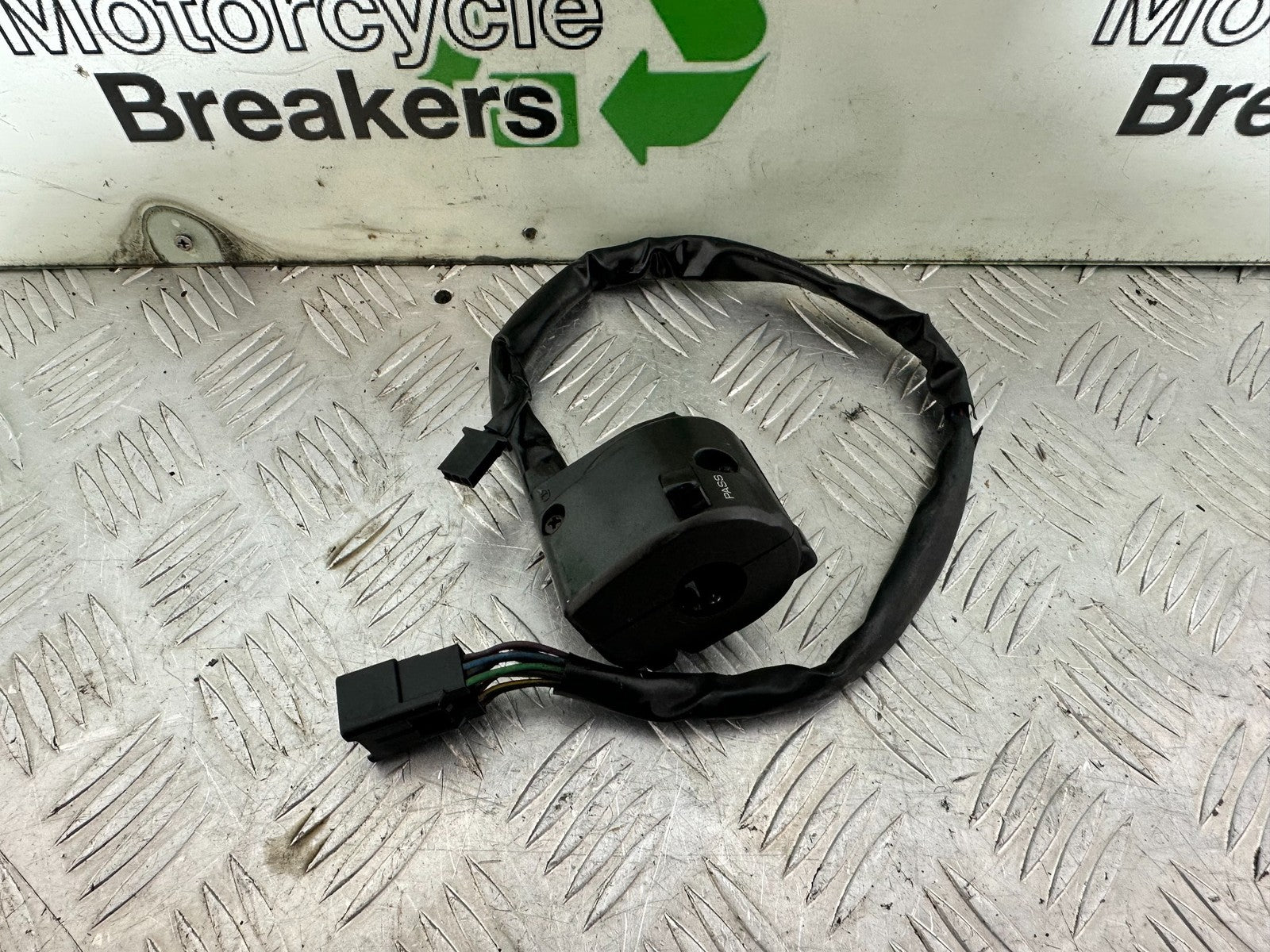 KAWASAKI ER6 F ER6F LEFT SWITCH GEAR YEAR 2005-2008 (CMB1178)