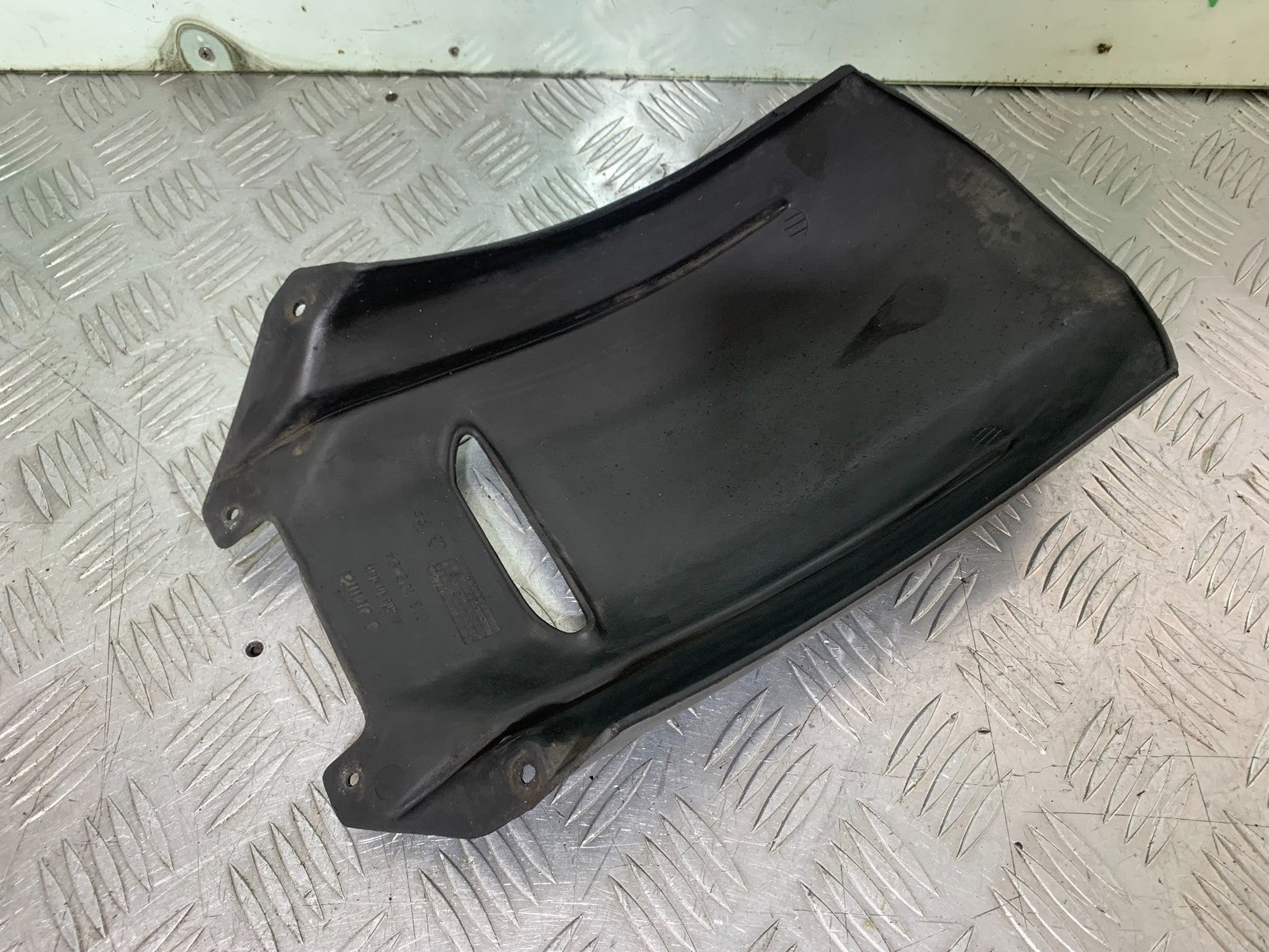 APRILIA RSV1000 RSV 1000 MILLE HUGGER  1998- 2003 (CMB1184)