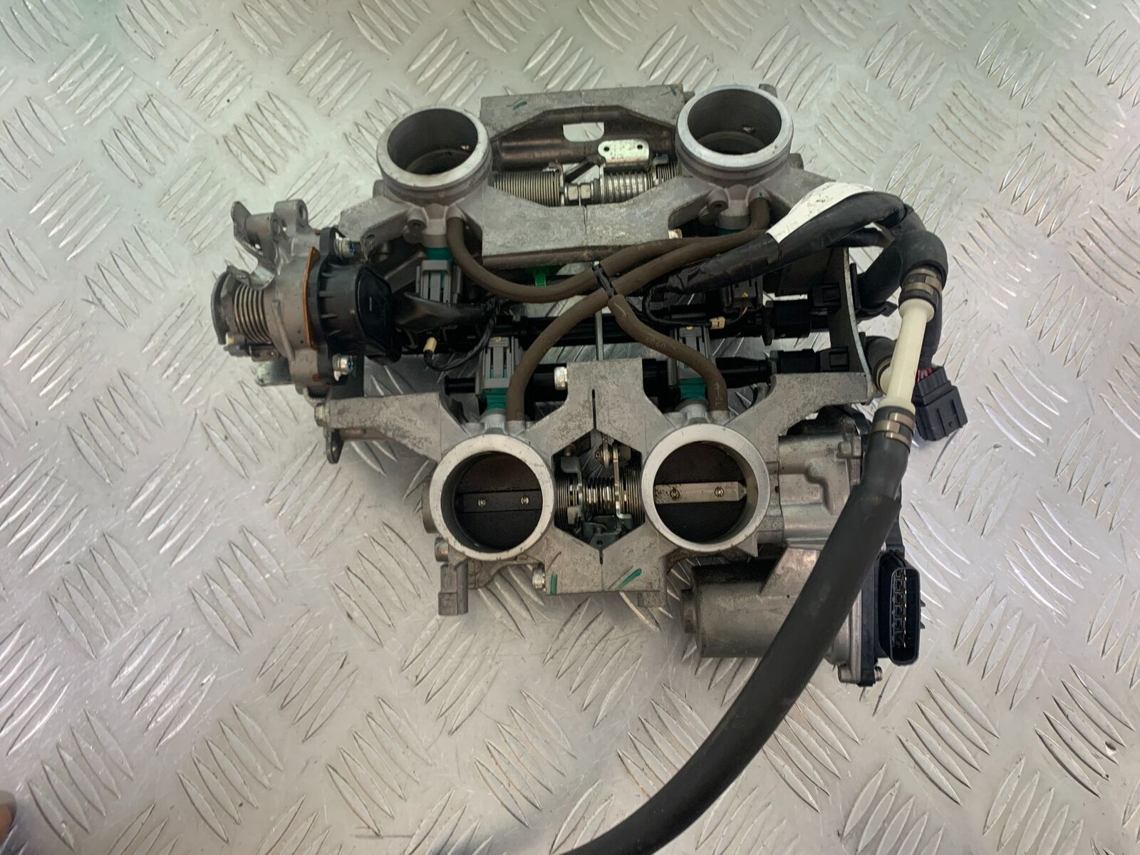 HONDA VFR1200 VFR 1200 FA THROTTLE BODIES  YEAR 2010-11 CMB1088)