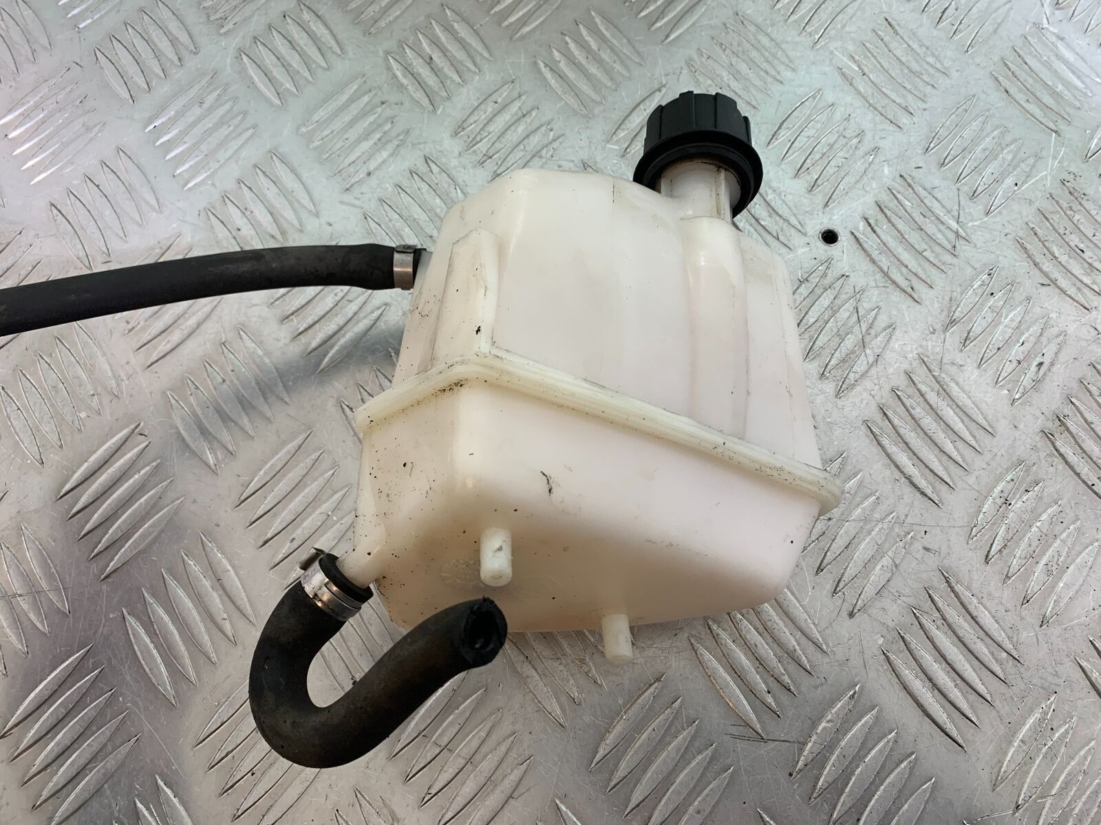 PIAGGIO X EVO 400 COOLANT BOTTLE    YEAR 2007-2011 (CMB1069)