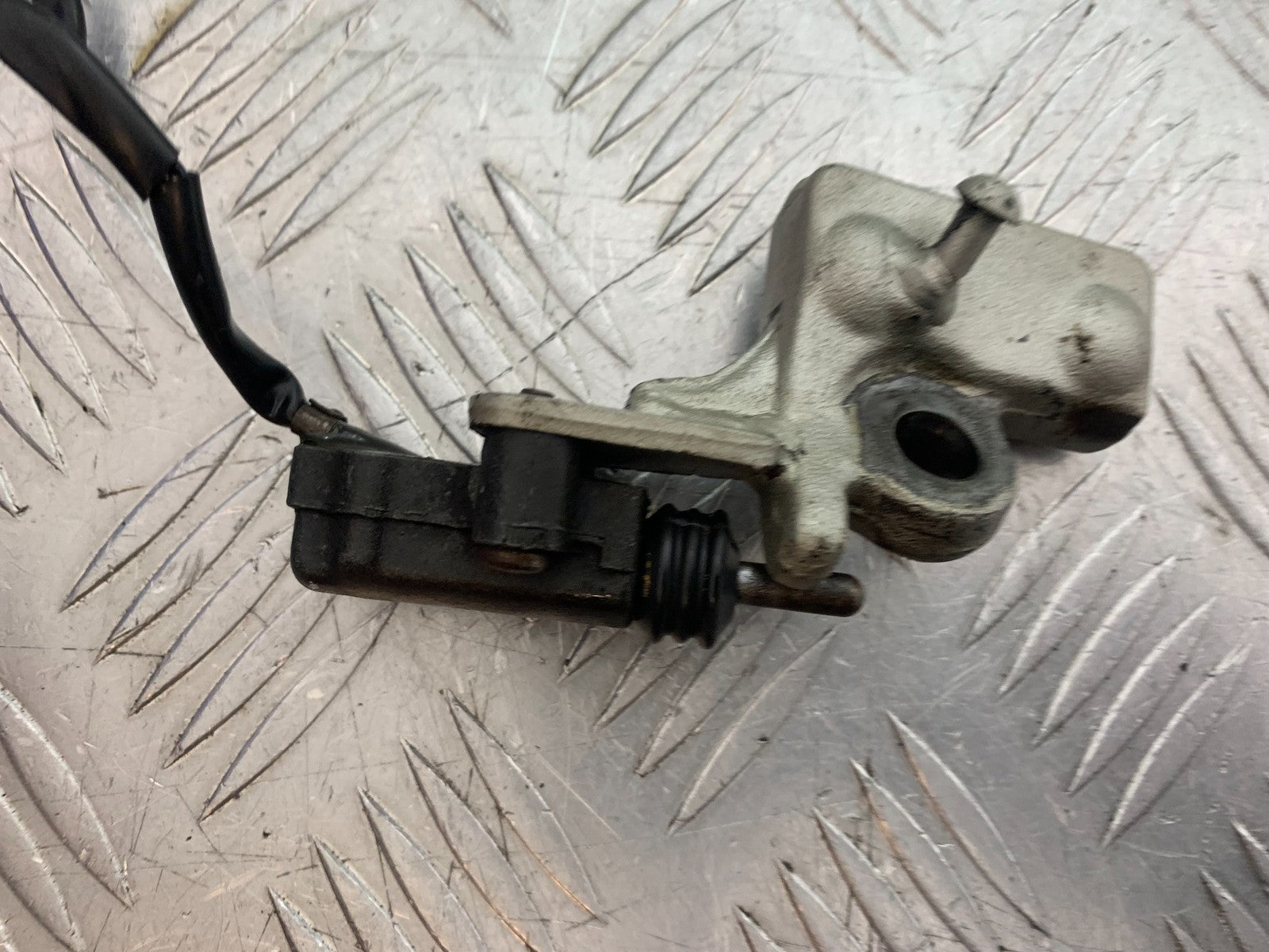 KAWASAKI ZZR1100 D SIDE STAND SWITCH  YEAR 1993-2001 (CMB1289)