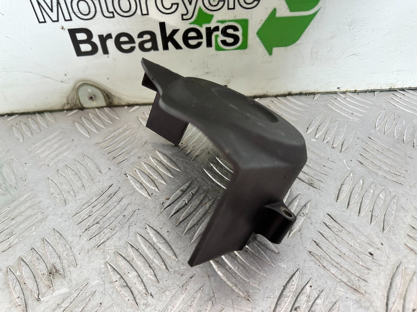 KAWASAKI ER6 F ER6F FRONT SPROCKET COVER YEAR 2005-2008 (CMB1178)