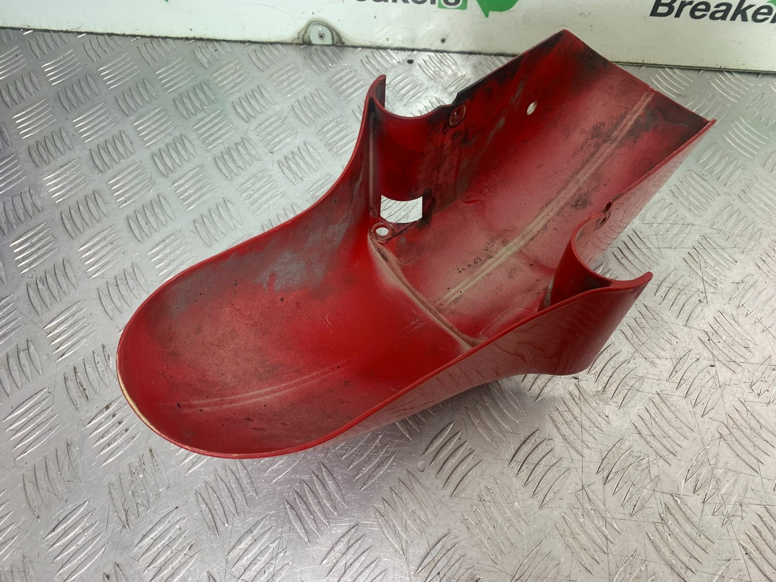 KAWASAKI GPZ600 GPZ 600 FRONT MUDGUARD  YEAR 1988-90  (CMB1258)