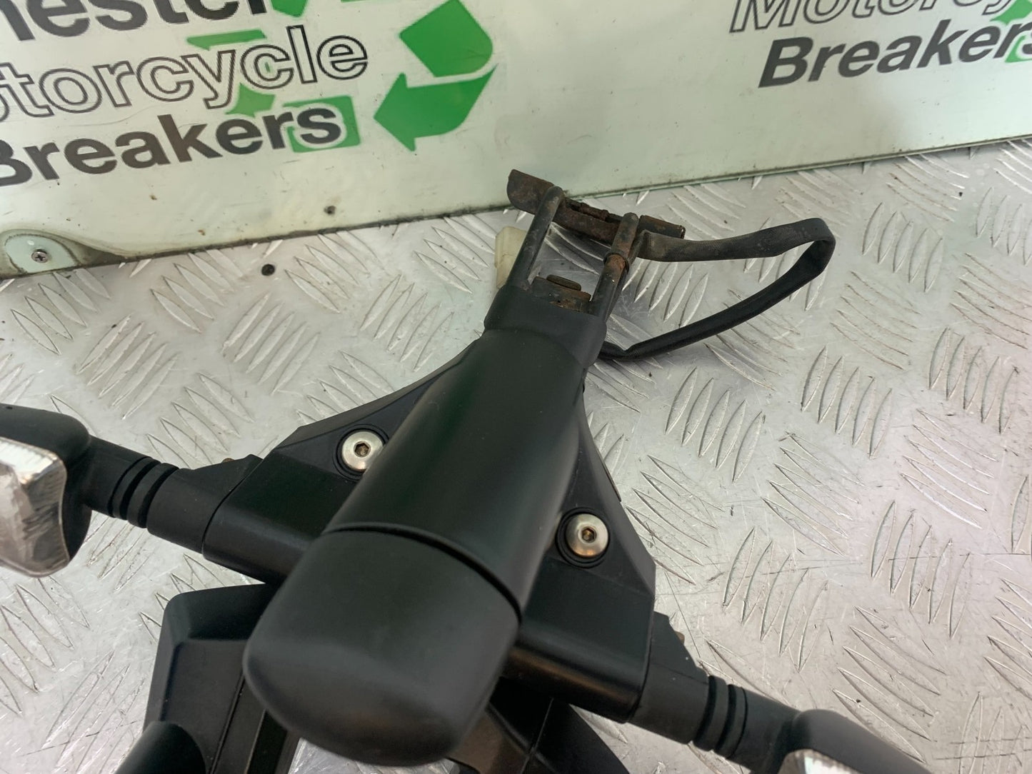 APRILIA SL750 SL 750 SHIVER REAR MUDGUARD AND INDCATORS YEAR 2008-2016 (CMB1242)
