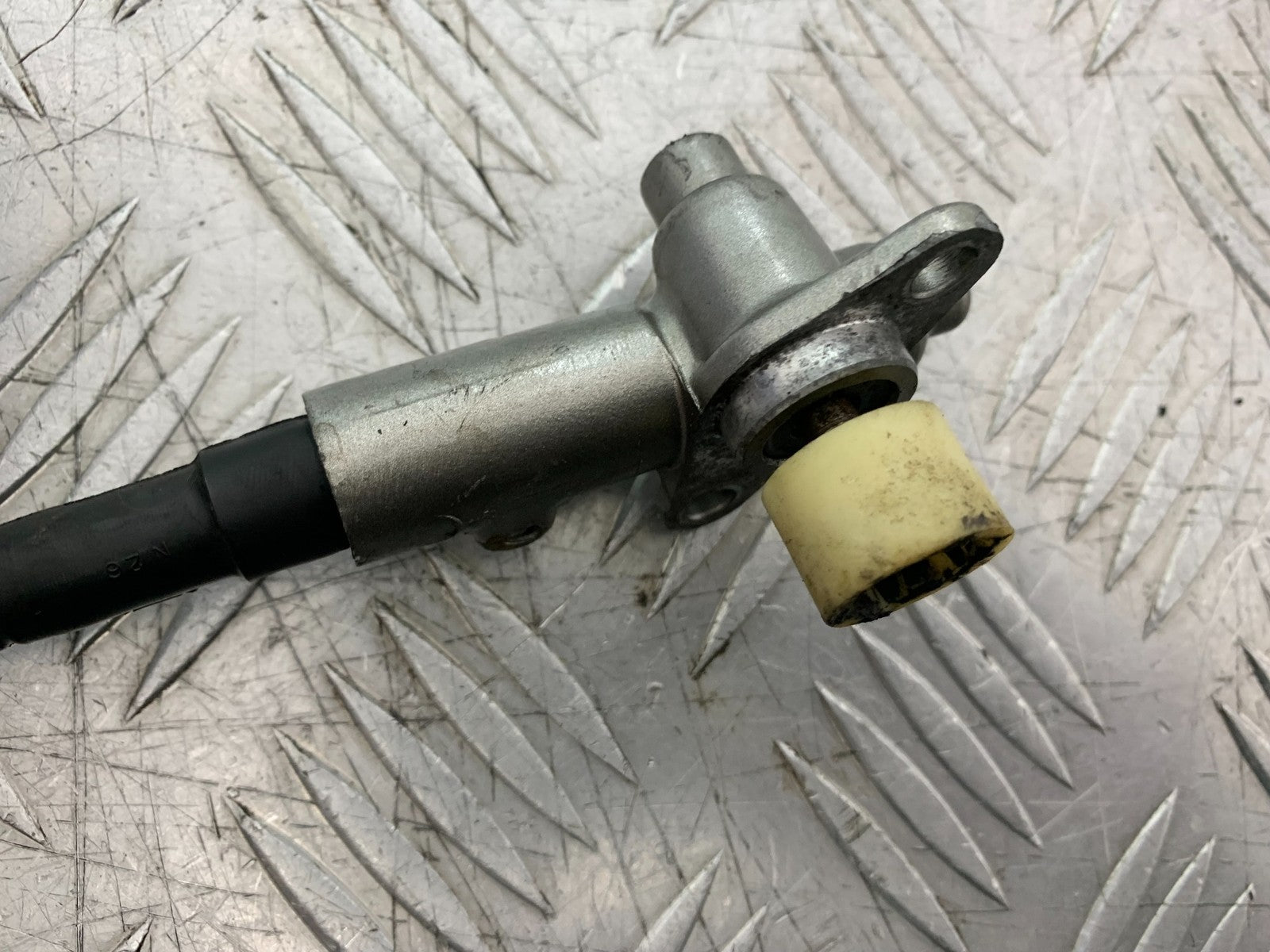 HONDA CB600 CB 600 HORNET SPEEDO DRIVE AND CABLE    YEAR 1998-2002 (CMB1297)