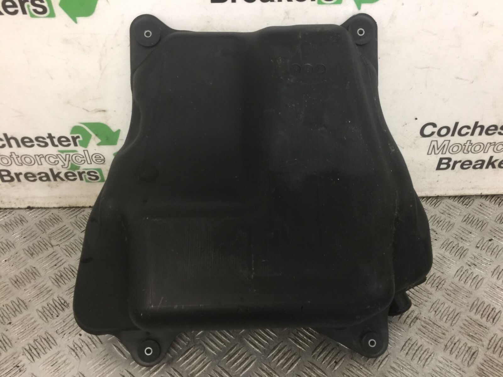 SUZUKI 650 BURGMAN PETROL TANK  YEAR 2014-2018 (STOCK 769)
