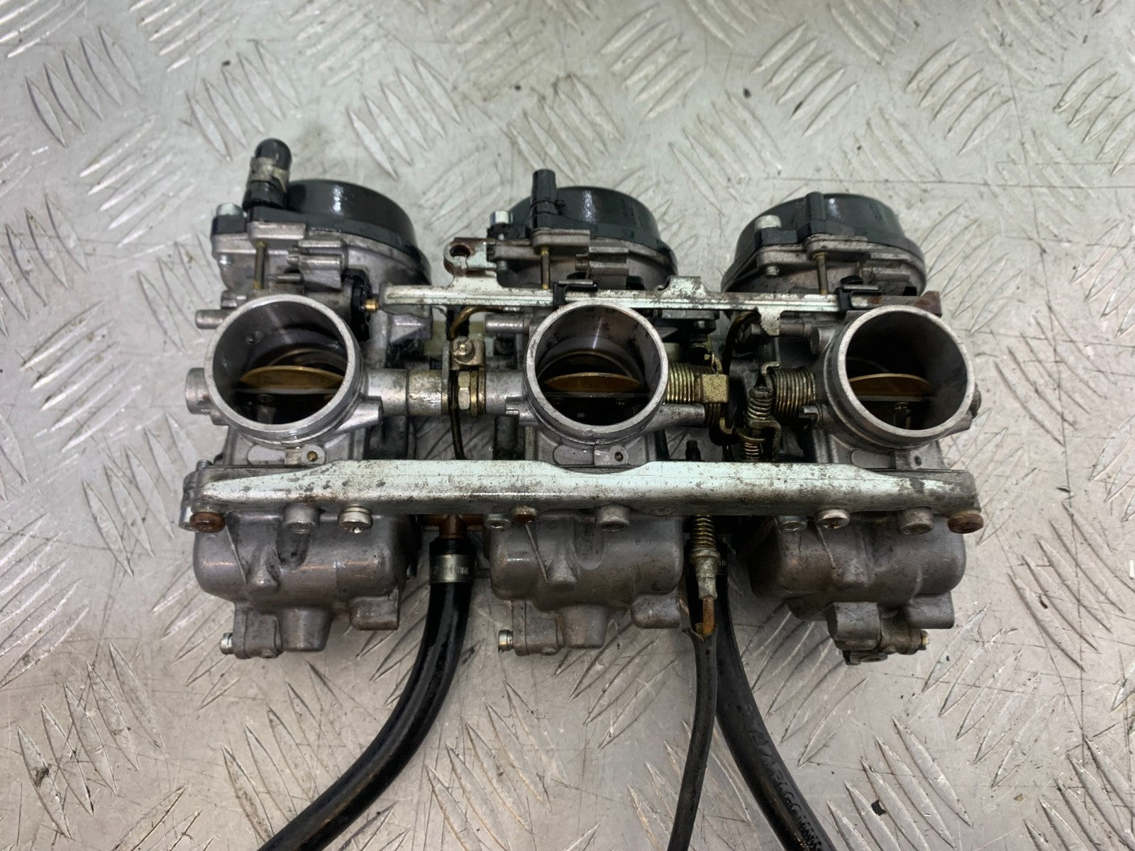 TRIUMPH TROPHY 900 CARBS (SOLD AS PART)  YEAR 1991-95 (CMB1251)