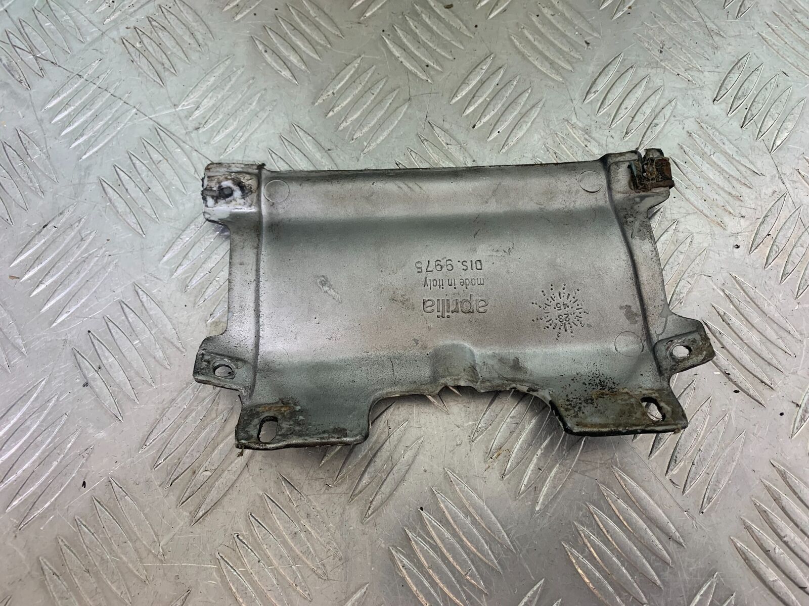 APRILIA RS50 RS 50  TAIL PIECE  JOINER  YEAR 1996-1998 (CMB1132)