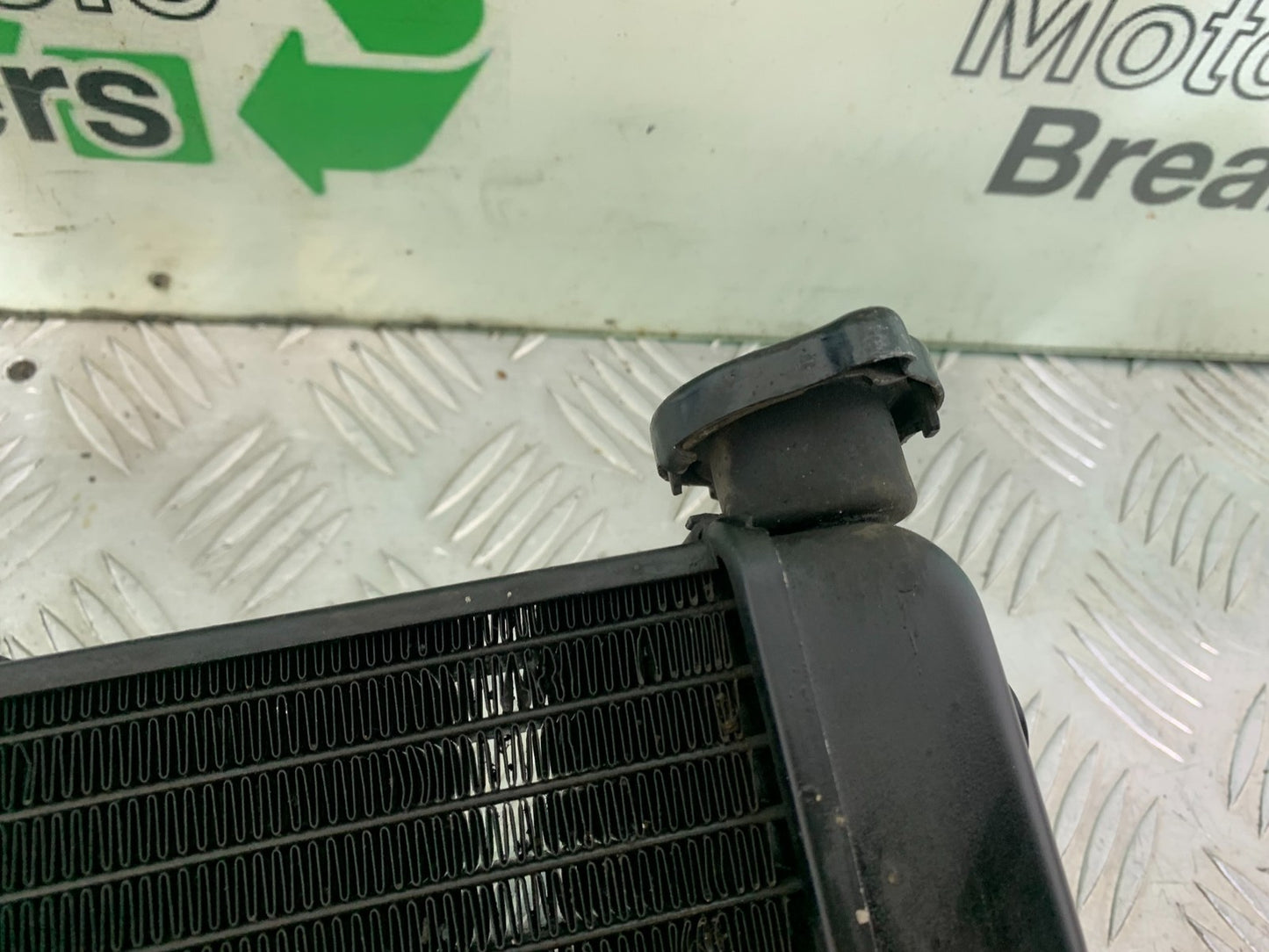 TRIUMPH SPEED TRIPLE R 1050 RADIATOR   2009 (CMB1183)