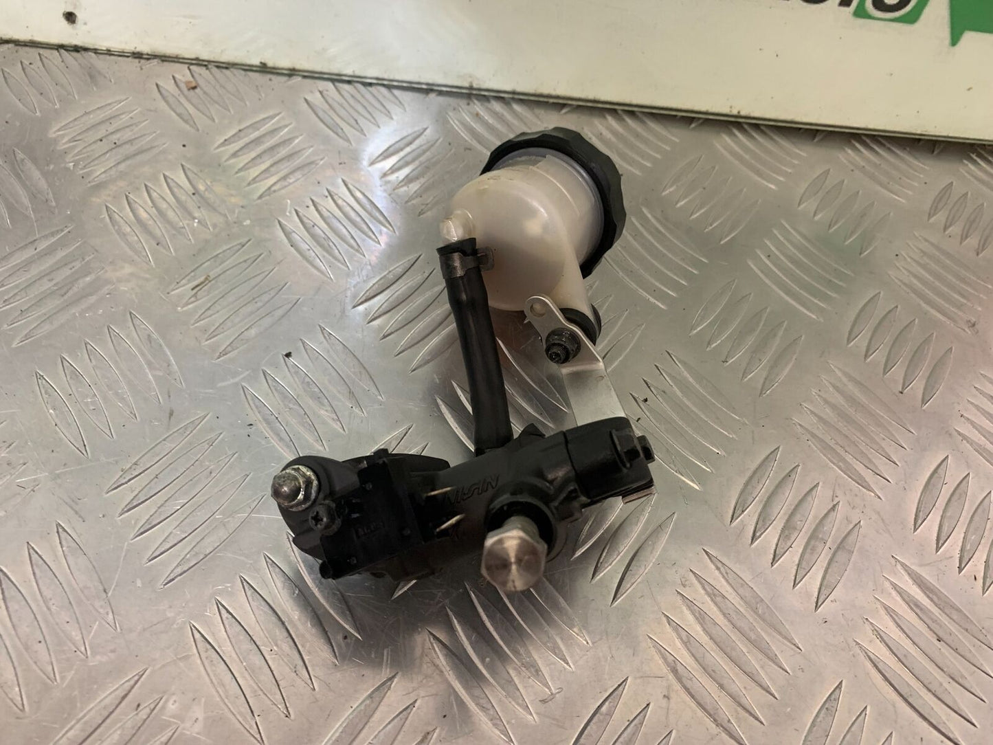 HONDA CBR1000 rr FIREBLADE FRONT MASTER CYLINDER YEAR 2008-2011 (STOCK 986)