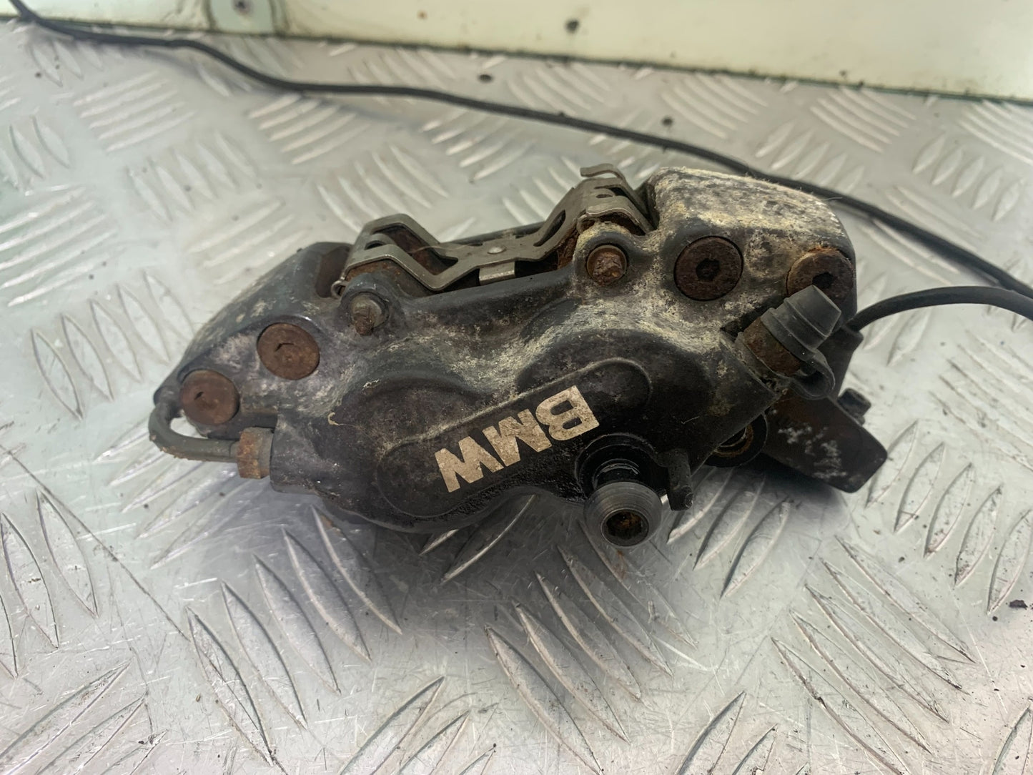 BMW K1200 K 1200 LT REAR BRAKE CALIPER YEAR 1999-07 (CMB1138)