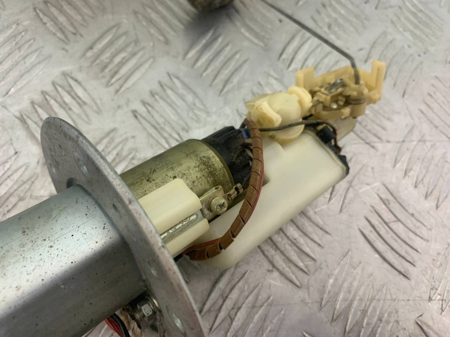 SUZUKI GSR600 GSR 600 PETROL PUMP 2006-2010 (CMB1177)