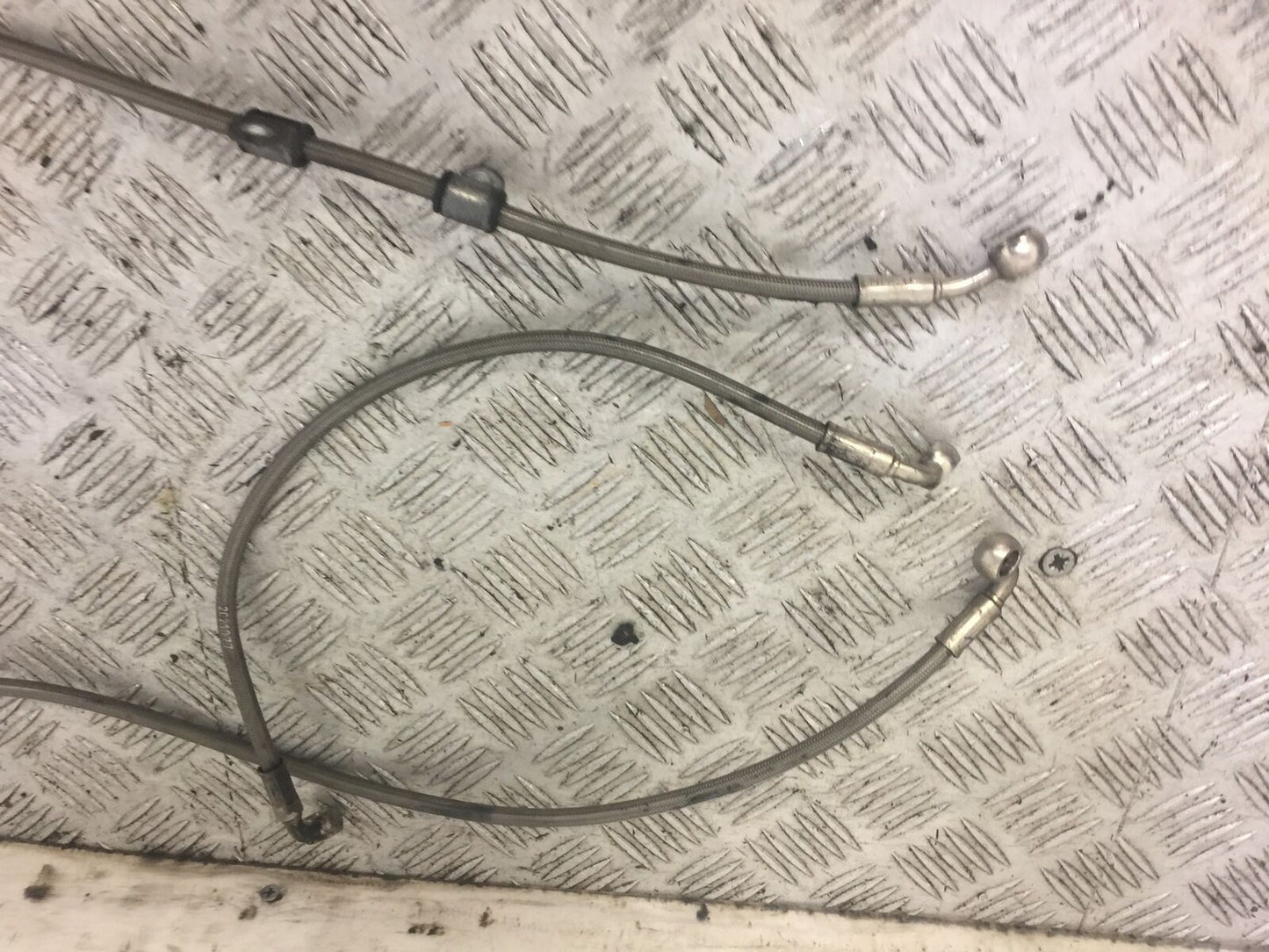TRIUMPH 675 DAYTONA FRONT AND REAR BRAKE LINES  YEAR 2008-2011 (STOCK 640)