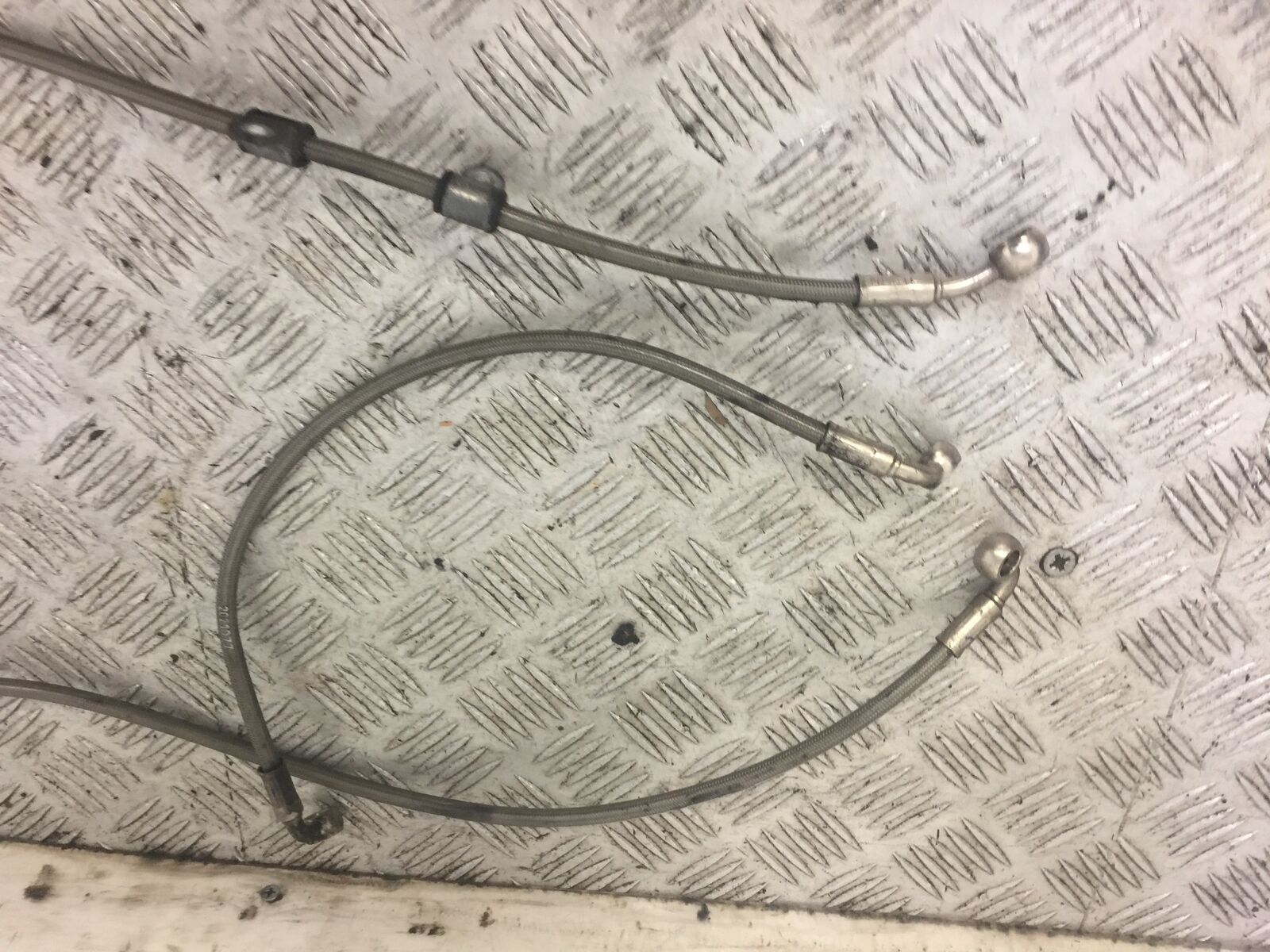 TRIUMPH 675 DAYTONA FRONT AND REAR BRAKE LINES  YEAR 2008-2011 (STOCK 640)