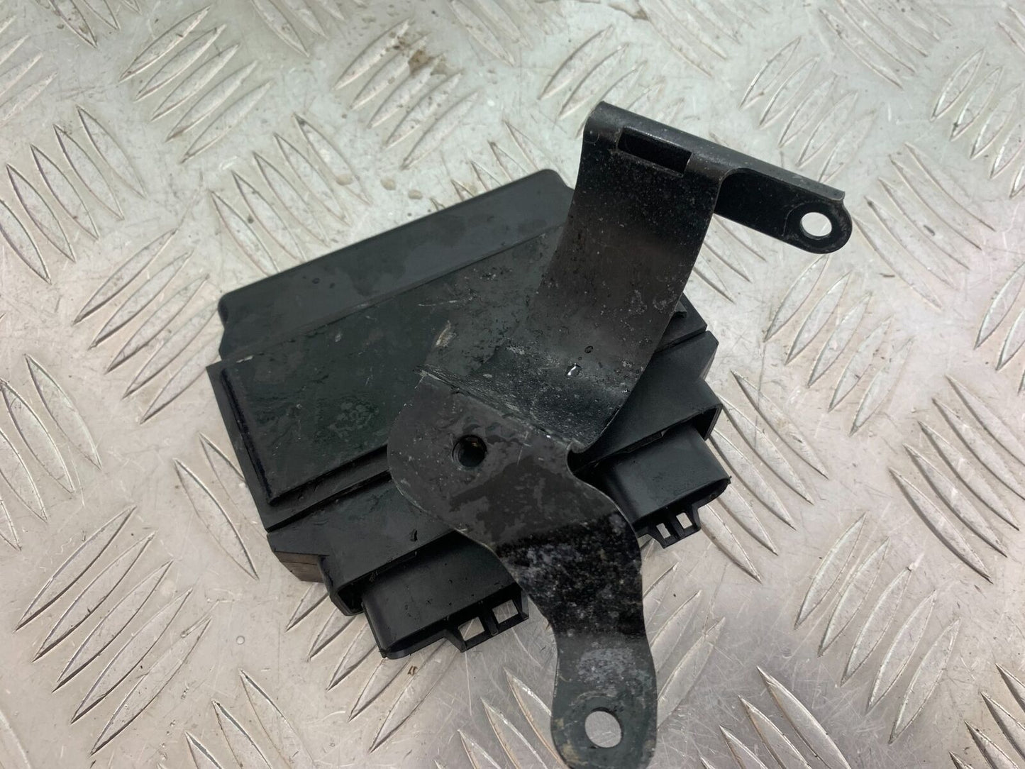 SUZUKI INTRUDER VL800 C800 ECU YEAR 2012-16 (CMB1039)