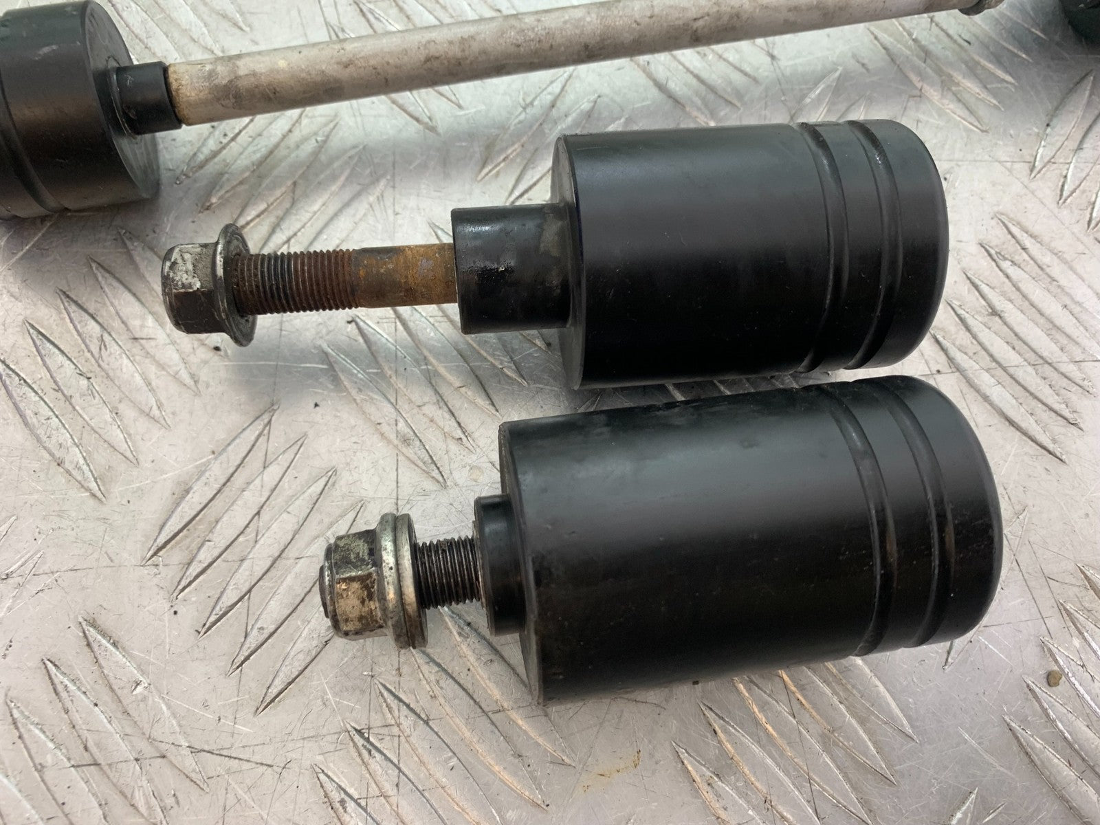 TRIUMPH SPEED TRIPLE R 1050 CRASH PROTECTORS   2009 (CMB1183)