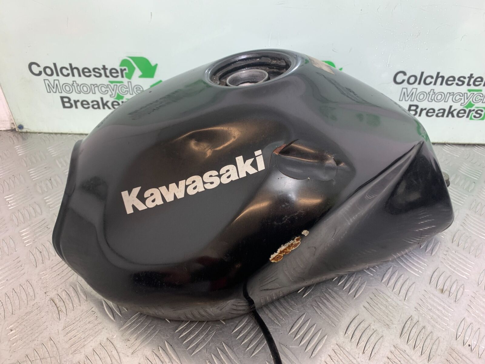 KAWASAKI Z750 Z 750 PETROL TANK   YEAR 2004-2006  (CMB1104)