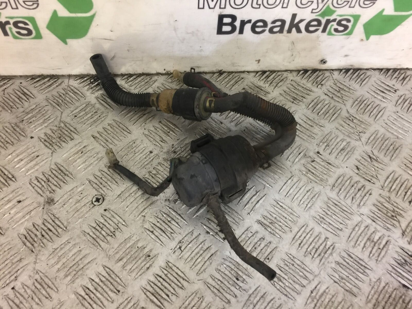HONDA VT750 VT 750 SHADOW PETROL PUMP YEAR 1998 (STOCK 402)