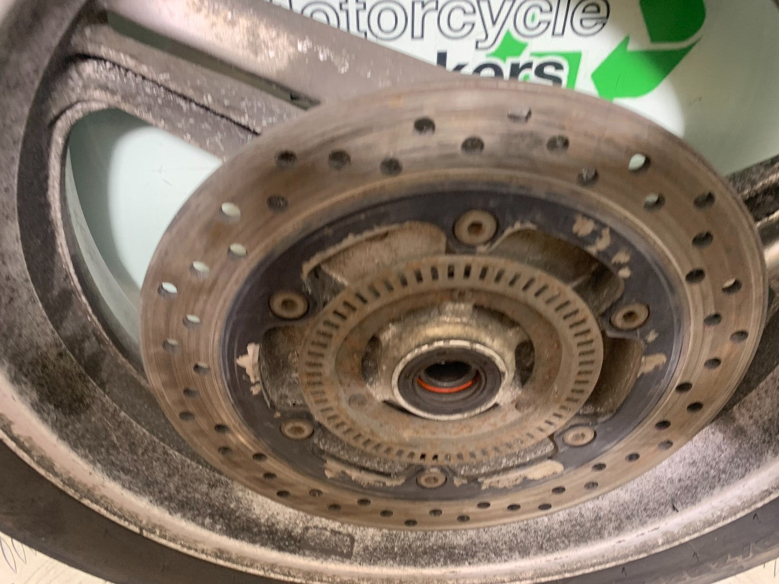 HONDA NT 700 V DEAUVILLE REAR WHEEL   YEAR 2006-2011 (CMB1211)