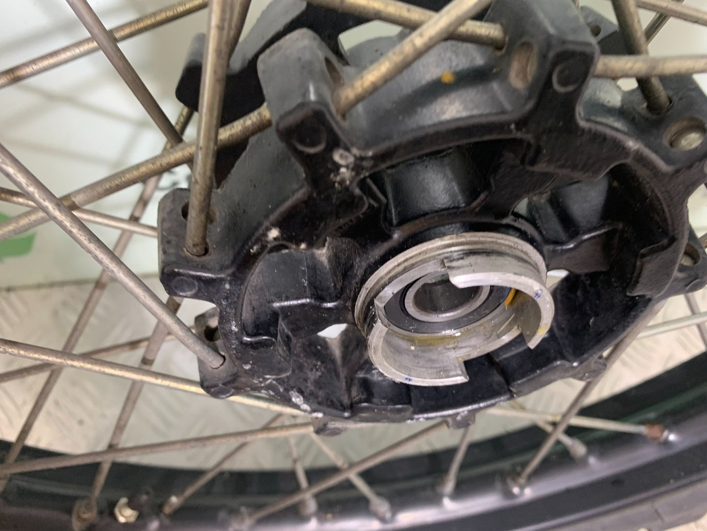 ROYAL ENFIELD HIMALAYAN 411 FRONT WHEEL YEAR 2018-2023 (CMB1279)