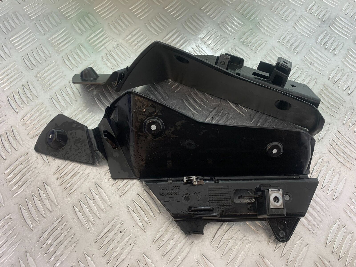 TRIUMPH TIGER 800 INNER INFILLS PANELS  YEAR 2011-2014 (CMB1113)