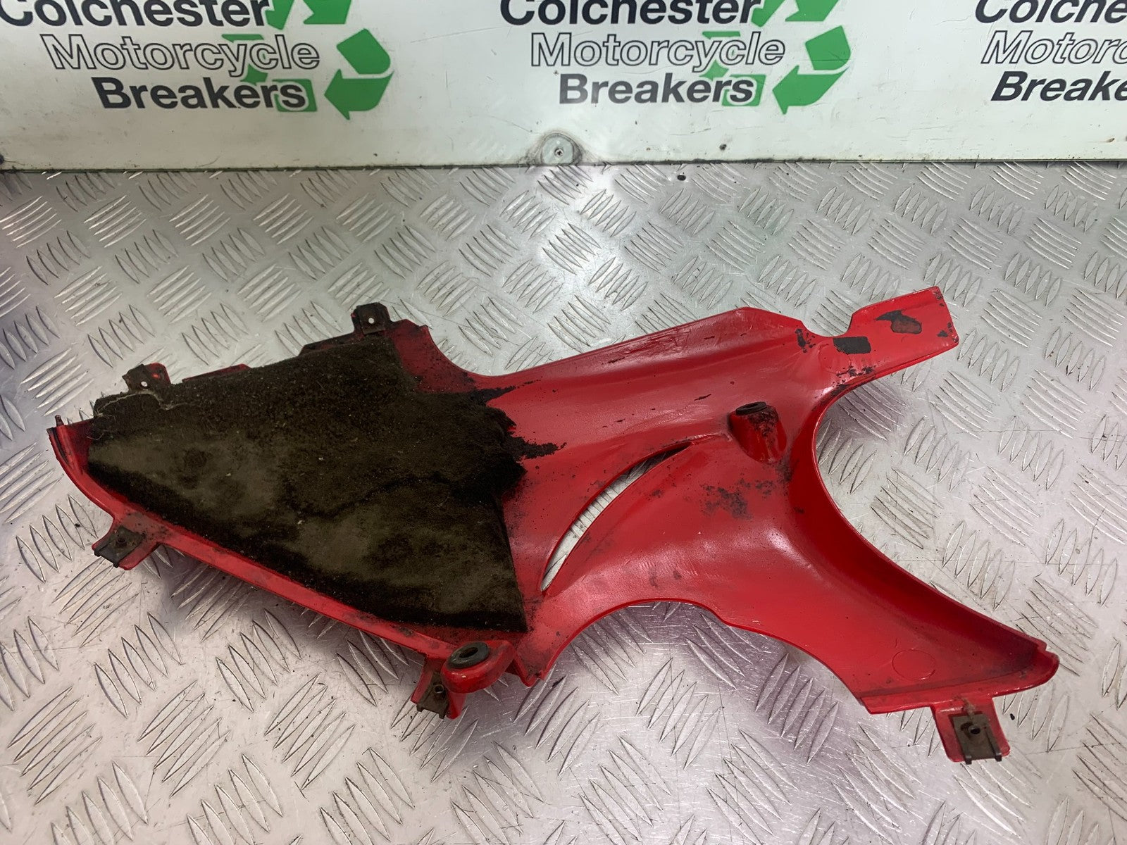 TRIUMPH 955i SPRINT ST LEFT LOWER FAIRING  1999-2004 (CMB1176)