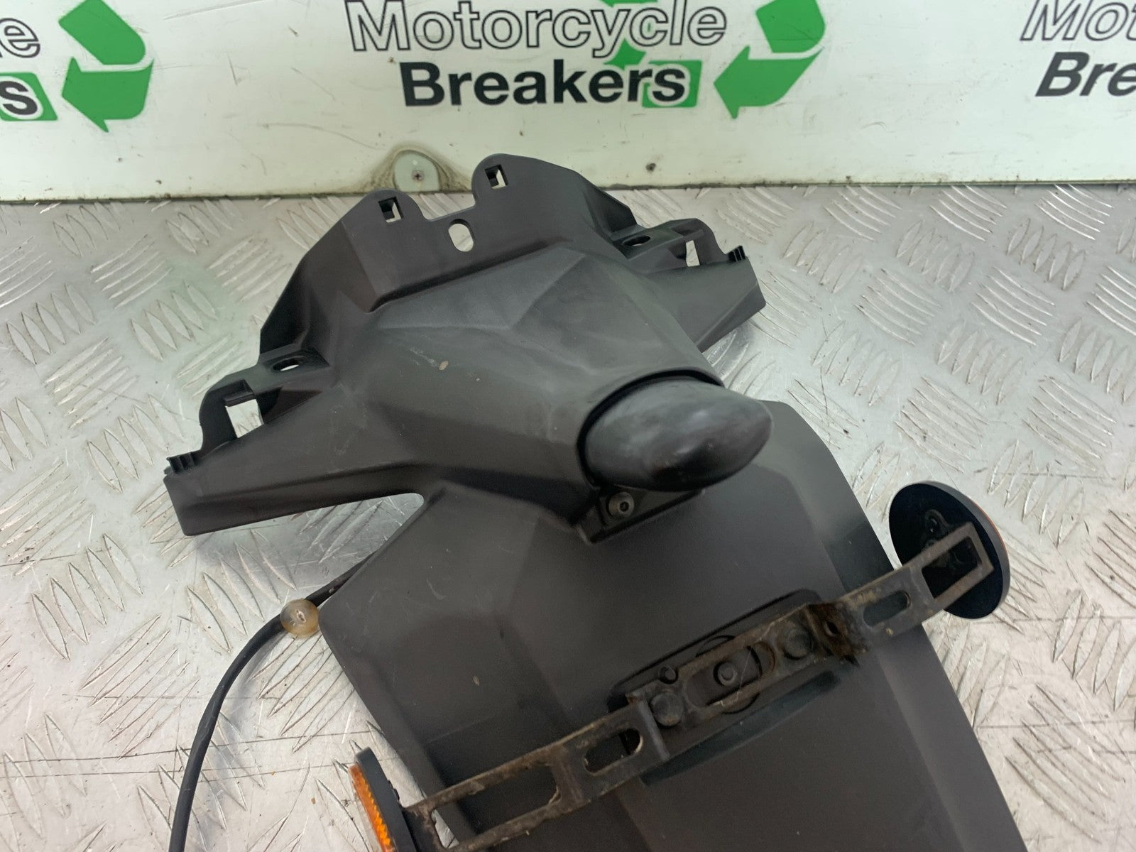 YAMAHA XMAX 300 REAR MUDGUARD   YEAR 2017-2020 (CMB1218)