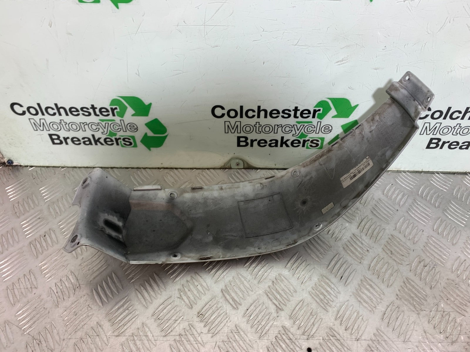 BMW F800 GT CENTER TANK PANEL  YEAR 2013-2017 (CMB1248)