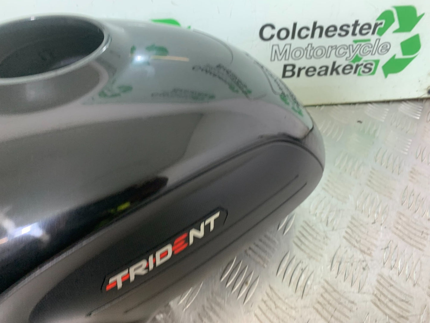 TRIUMPH TRIDENT 660 PETROL TANK COVER YEAR 2021-2024 (CMB1295)