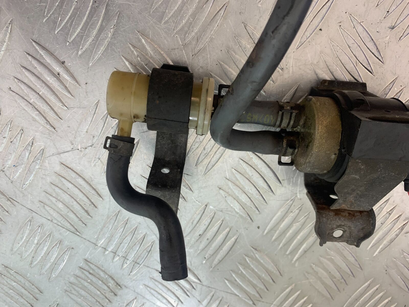 KAWASAKI ZX6R ZX6 J PETROL PUMP  YEAR 2000 (CMB1129)
