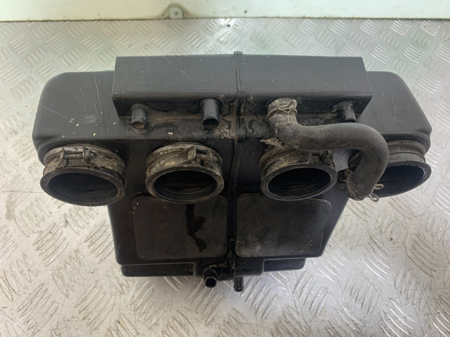 SUZUKI RF900 RF 900 AIRBOXYEAR 1994-1999 CMB1326