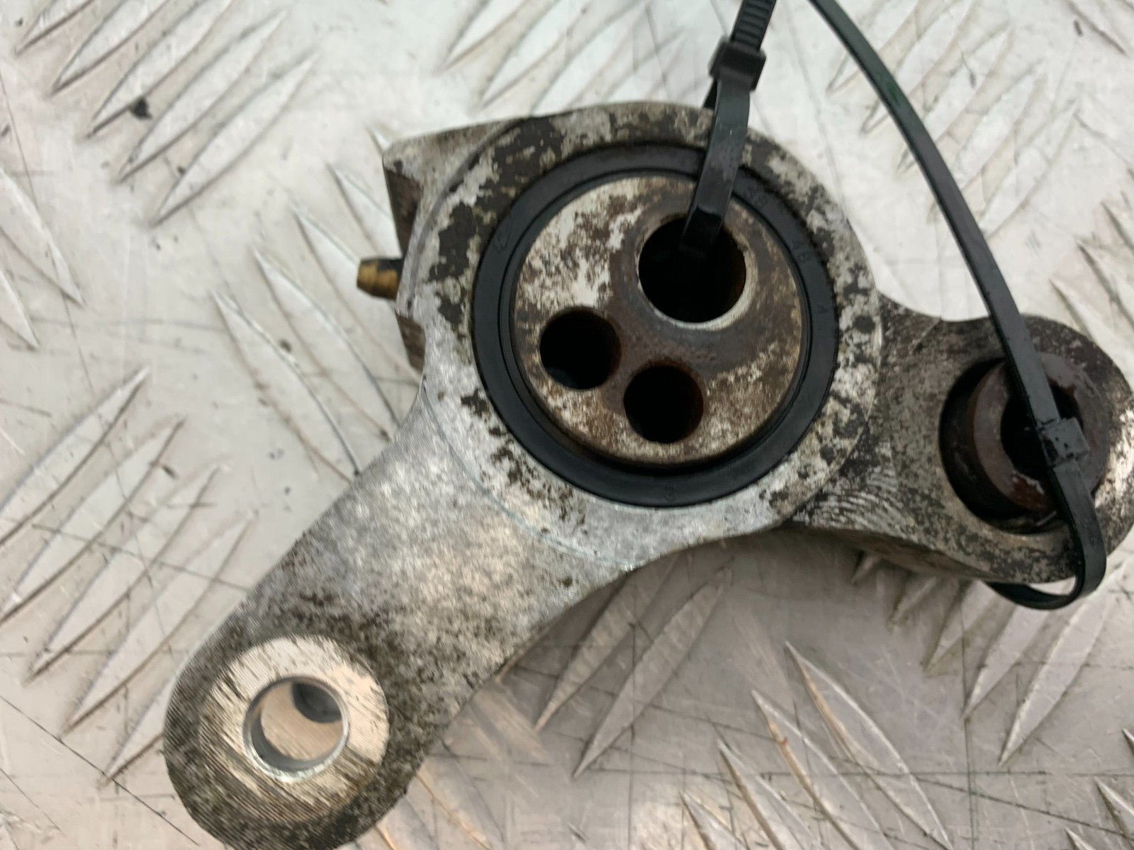 QINGQI QM125 GY-2B REAR SHOCK LINKAGE   YEAR 2016 (CMB1228)