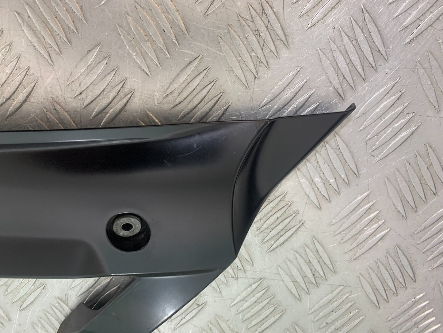 YAMAHA YZF-R125 YZF 125 RIGHT BELLYPAN   YEAR 2019-2022 (CMB1263)