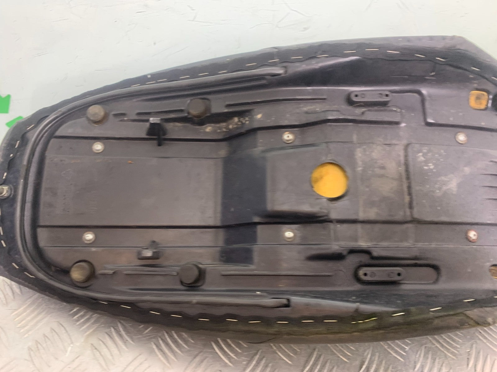 APRILIA 650 PAGASO STRADA SEAT   YEAR 2005-2010 (CMB1260)