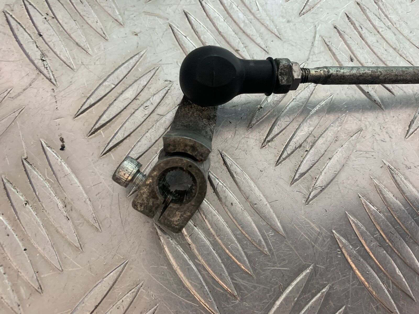 YAMAHA XJ6 XJ6-S GEAR LEVER YEAR 2009-2015  (CMB1070)