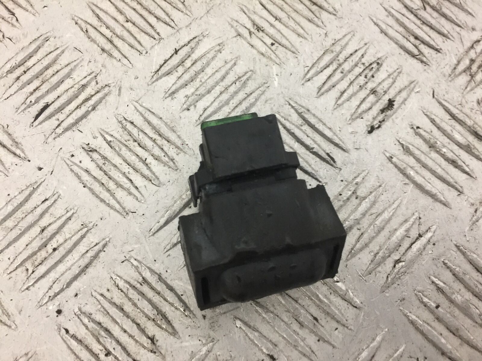 KAWASAKI ZX6R ZX6 G STARTER SOLENOID   YEAR 1998-99 (STOCK 684)