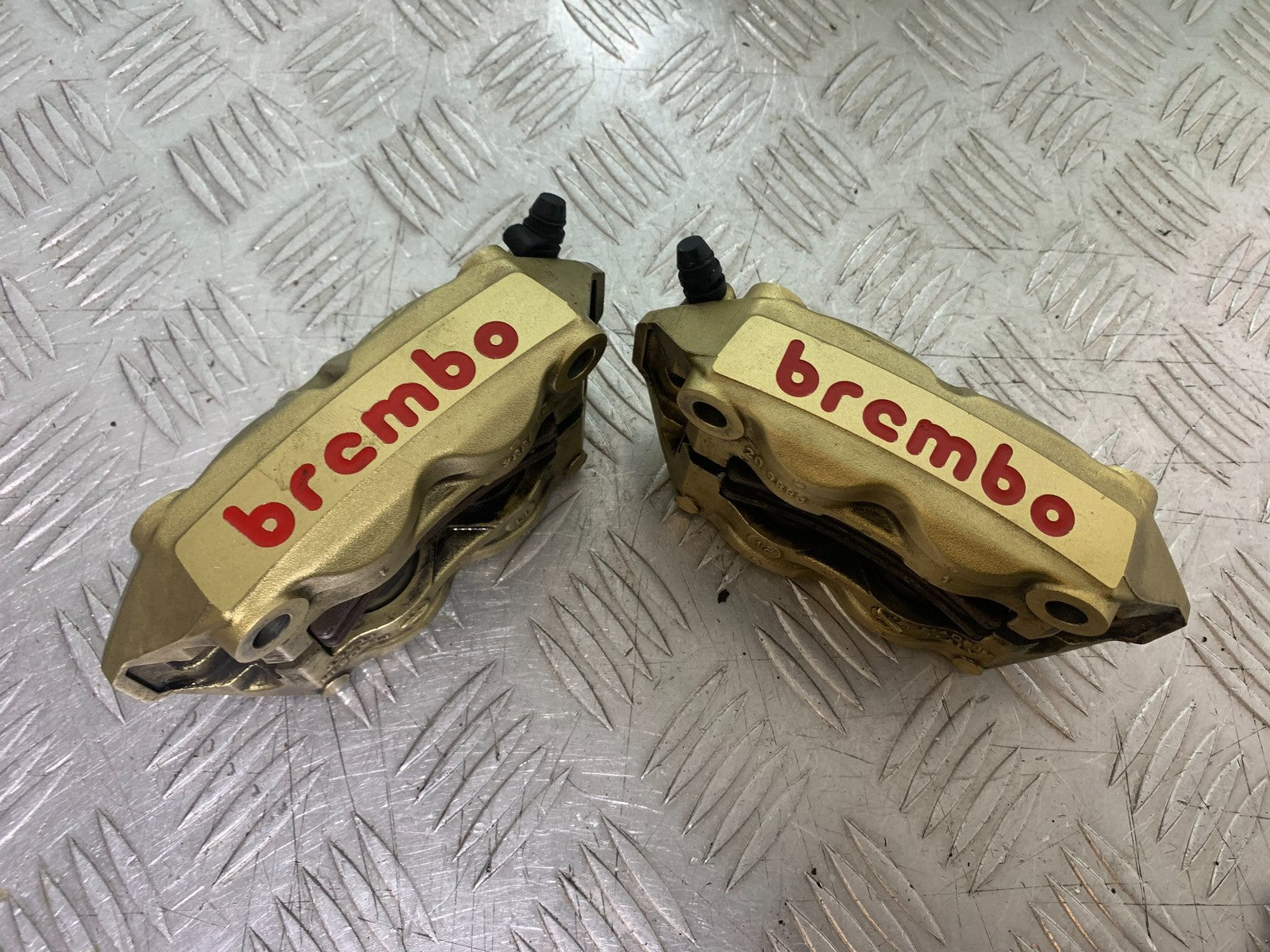 APRILIA RSV4 FACTORY BREMBO FRONT CALIPERS   YEAR 2009-2012 (CMB1224)