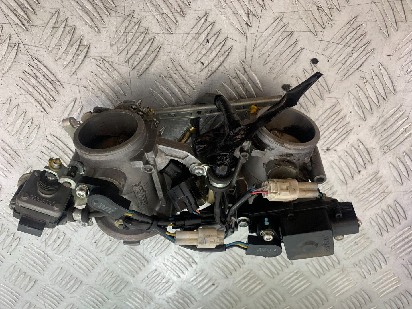 KTM 990 SUPER DUKE THROTTLE BODIES  YEAR 2007-2011  (CMB1207)