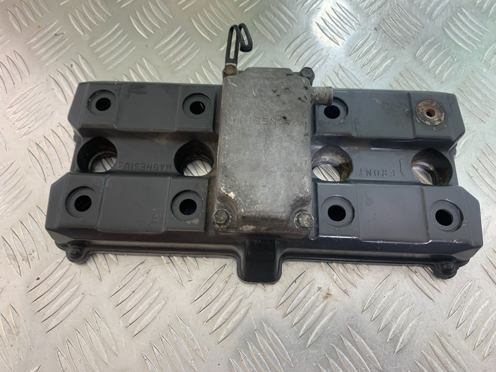 SUZUKI RF900 RF 900 ROCKER COVER YEAR 1999-1999 (CMB 1020)