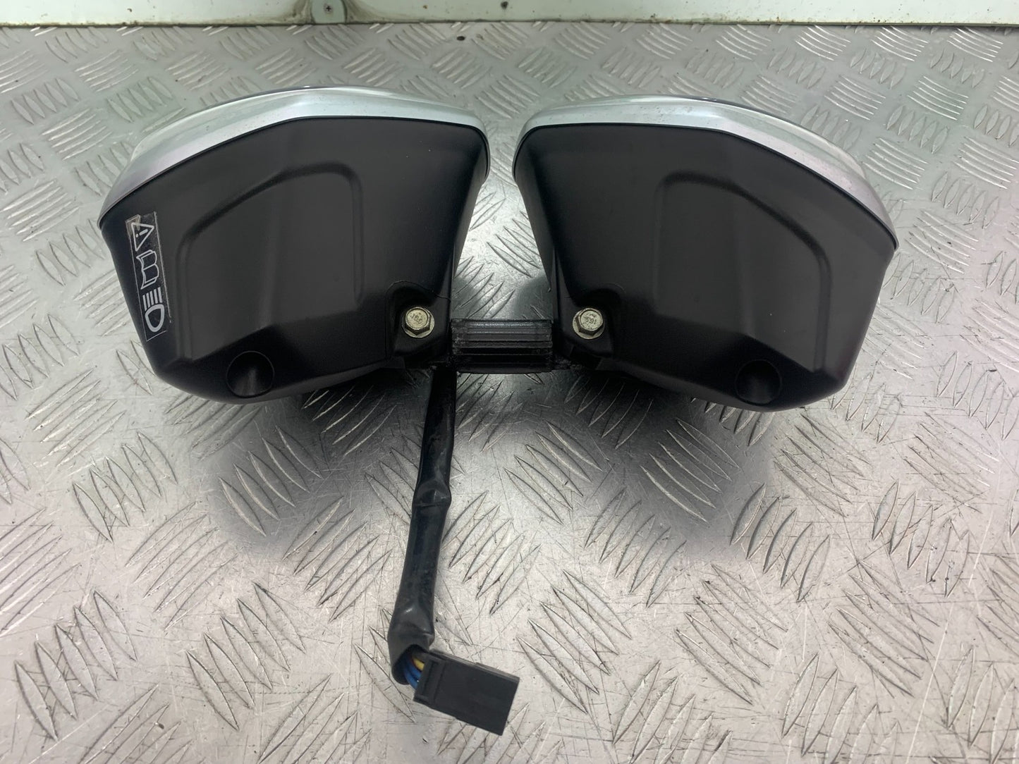 TRIUMPH 675 STREET TRIPLE RX HEADLIGHT   2015- 2017 (CMB1299)