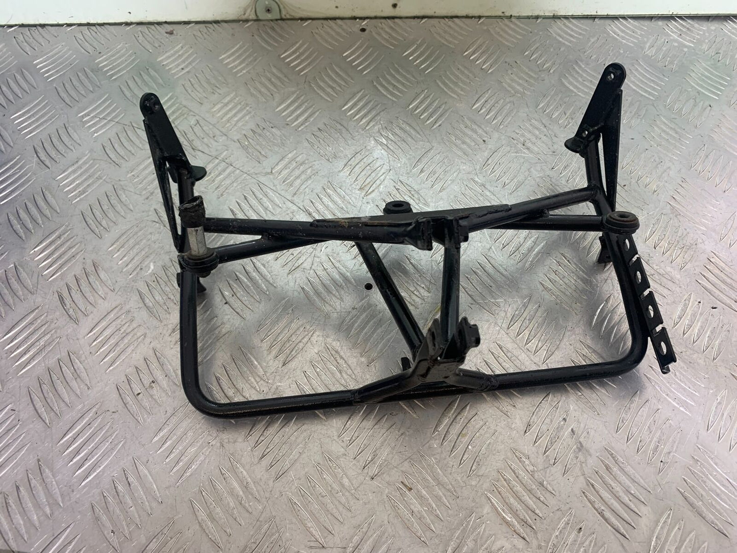 TRIUMPH 955i SPRINT ST FAIRING BRACKET   YEAR 1999-2004 (CMB1124)