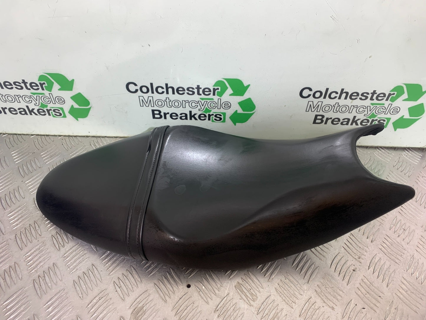 TRIUMPH TRIDENT 660 SEAT   YEAR 2021-2024 (CMB1148)