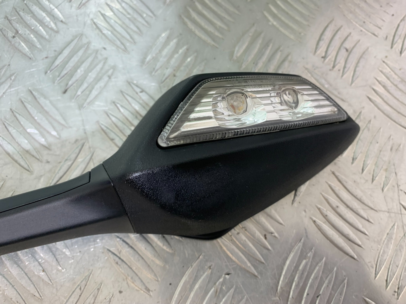 KAWASAKI ZX10R ZX 10R RIGHT MIRROR  YEAR 2011-2015 (CMB1154)