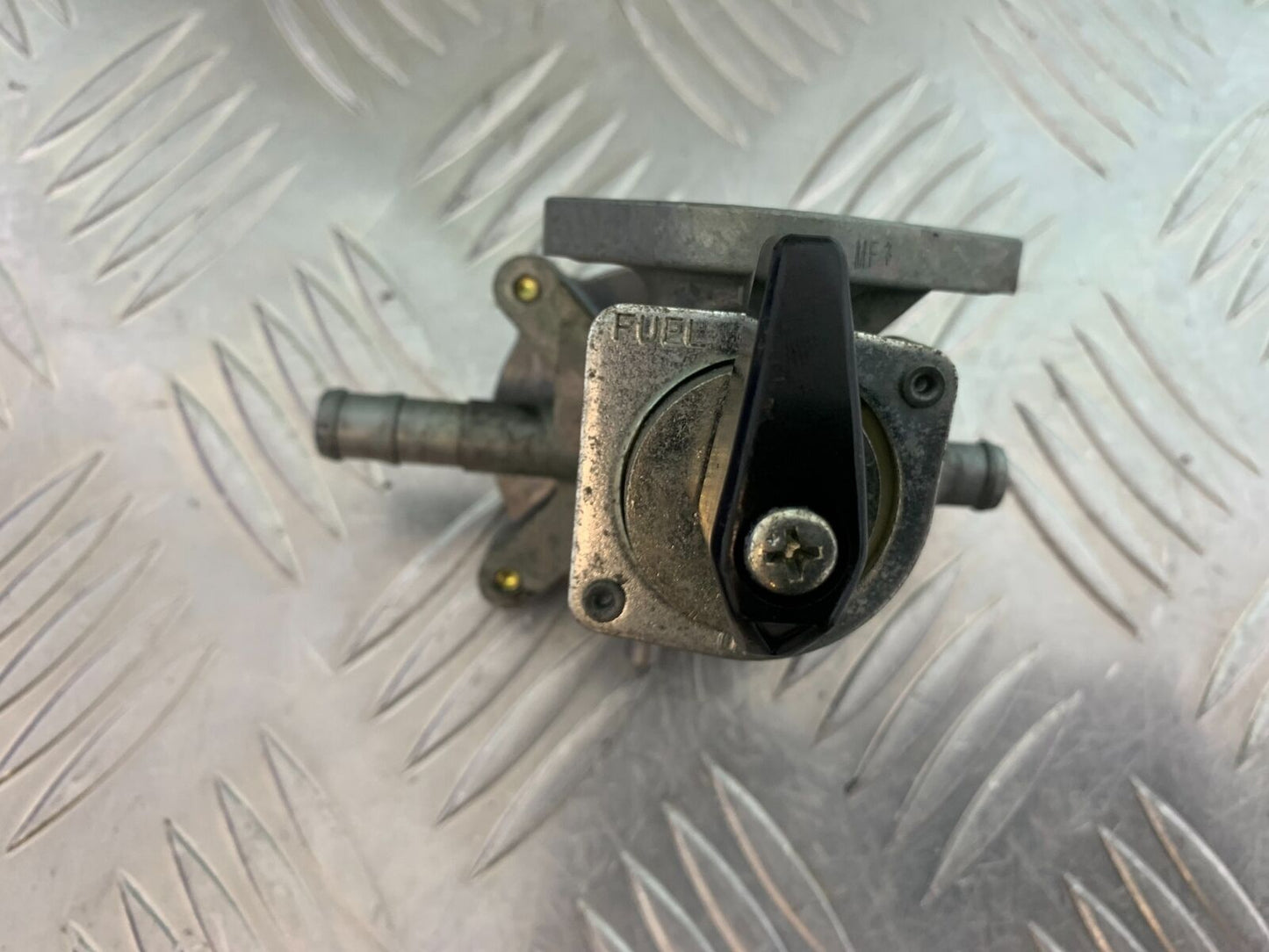 HONDA CBR1100 BLACKBIRD PETROL TAP   YEAR 1996-1998 (CMB1017)