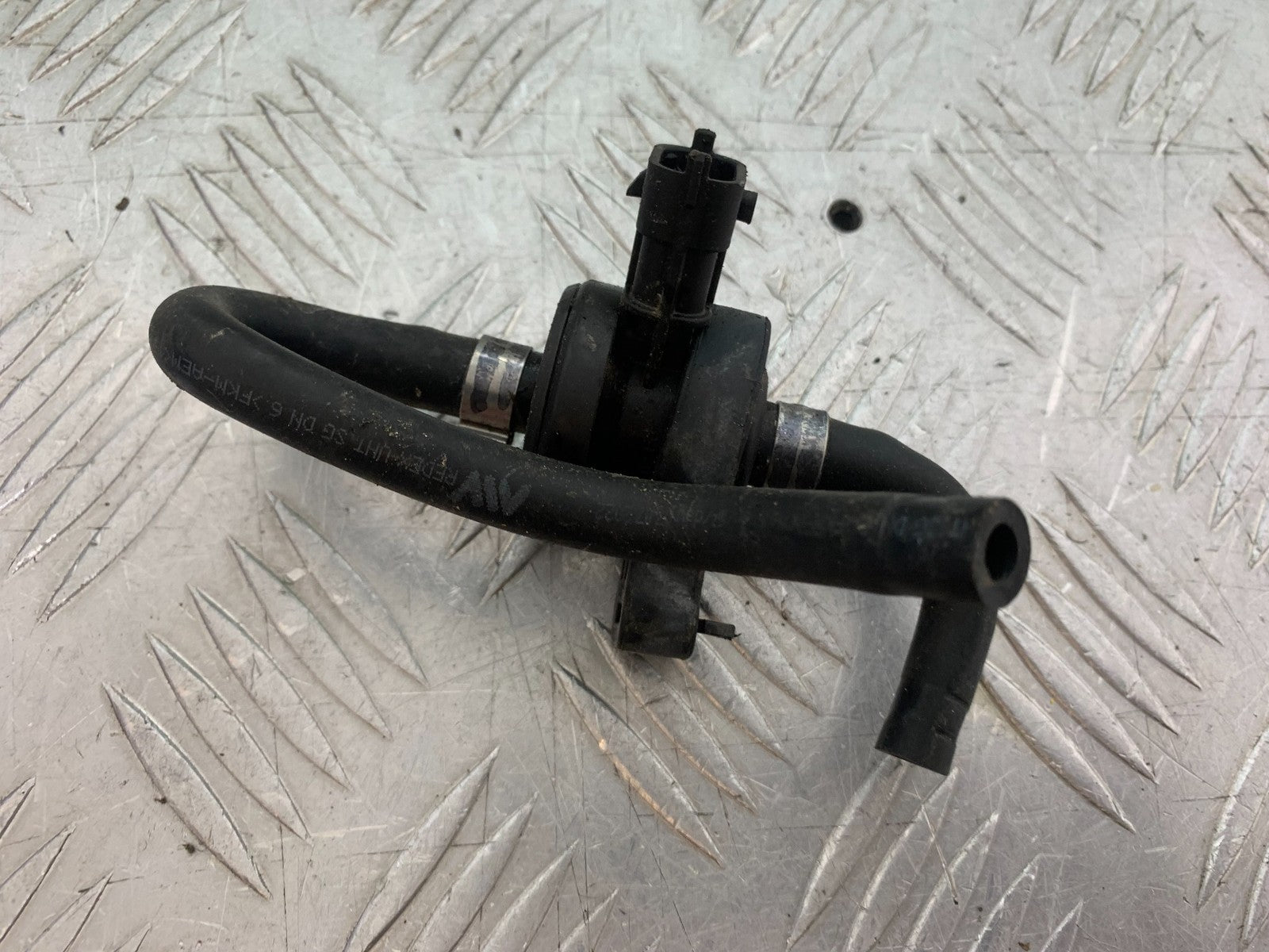 DUCATI 937 MONSTER AIR VALVE  YEAR 2021-2024 (CMB1270)